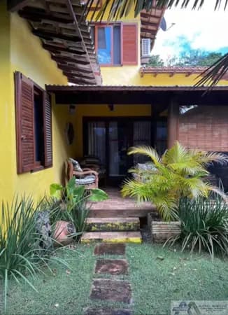 CASA EM CONDINÍNIO À VENDA EM ARRAIAL D’AJUDA – BA