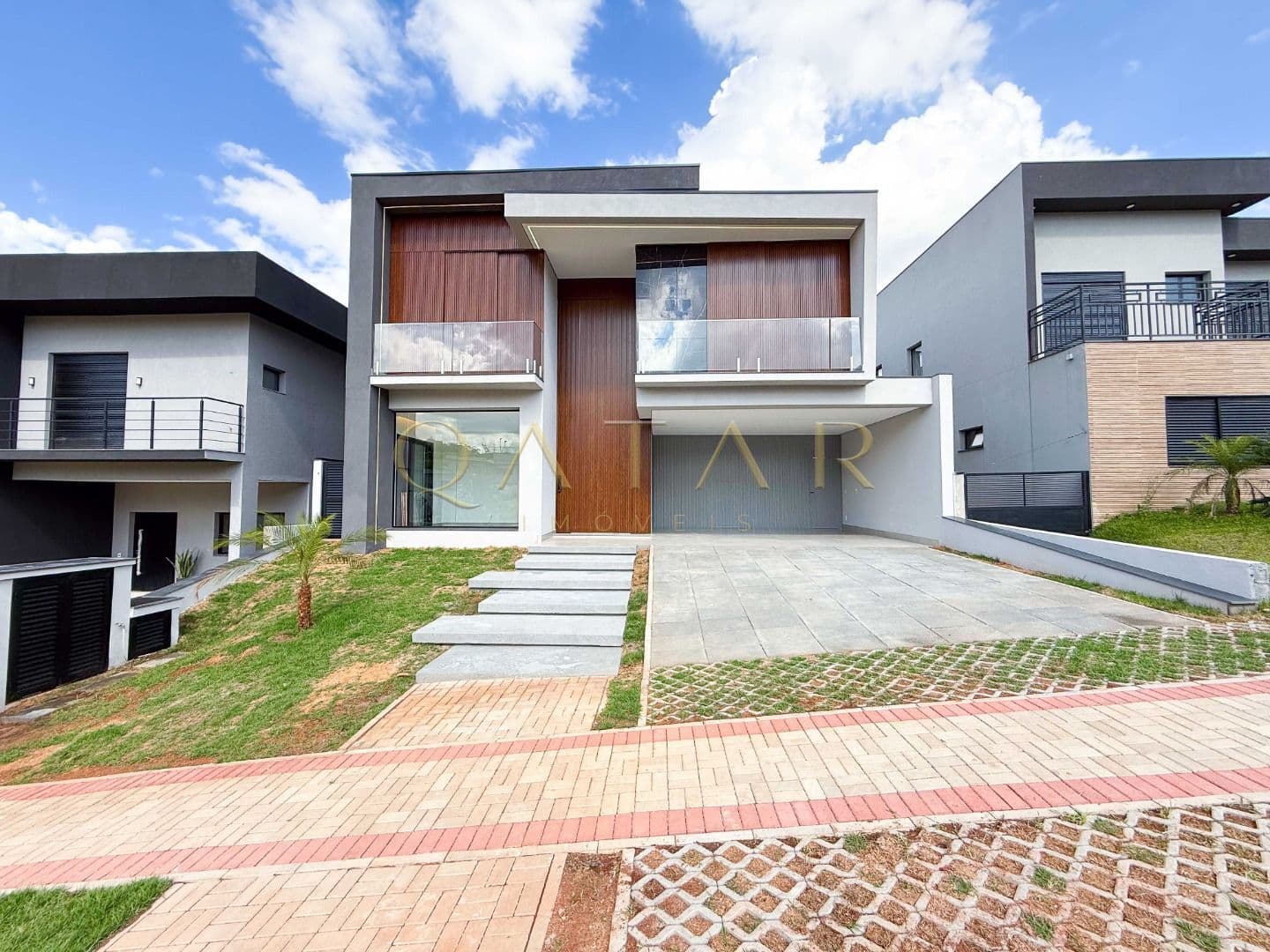 Itahyê - Casa com 427m² à venda | 4 suítes