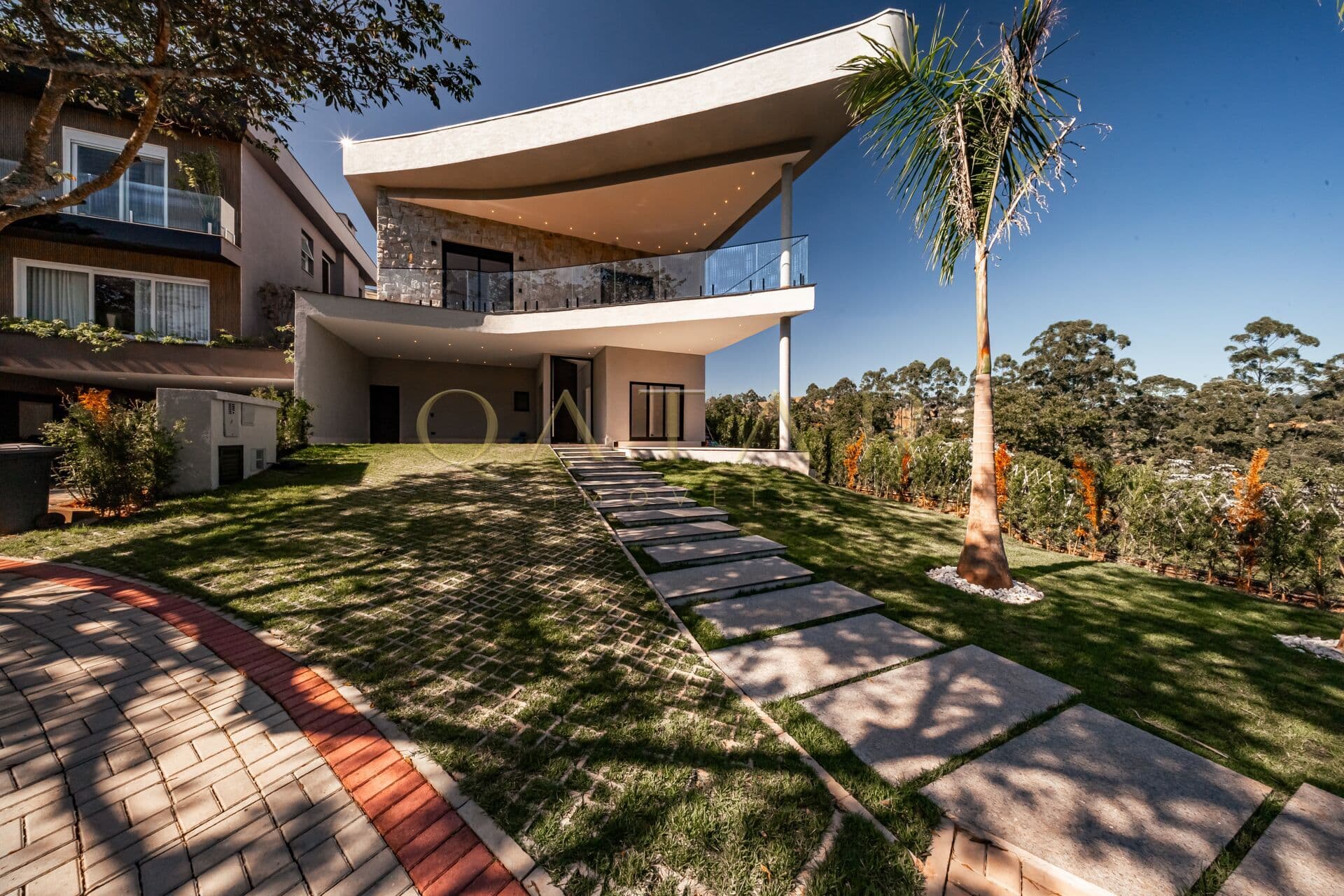 Residencial Itahyê - Casa à venda com 424m² | 4 suítes