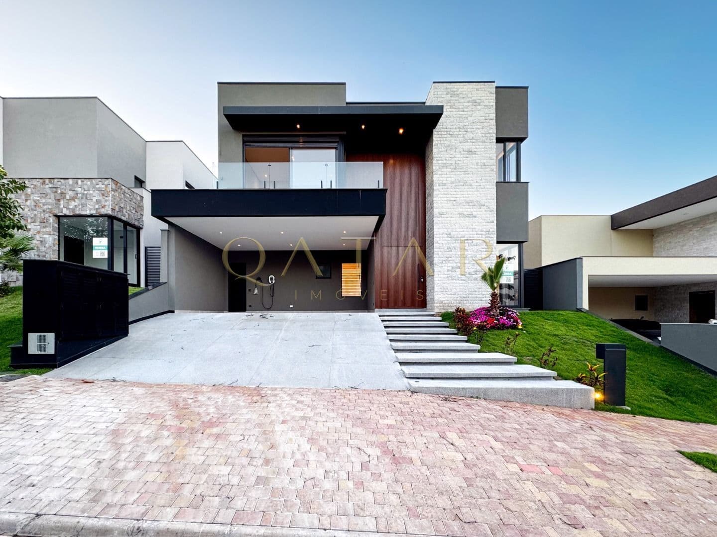 Gênesis 1 - Casa à venda com 361m² | 4 suítes