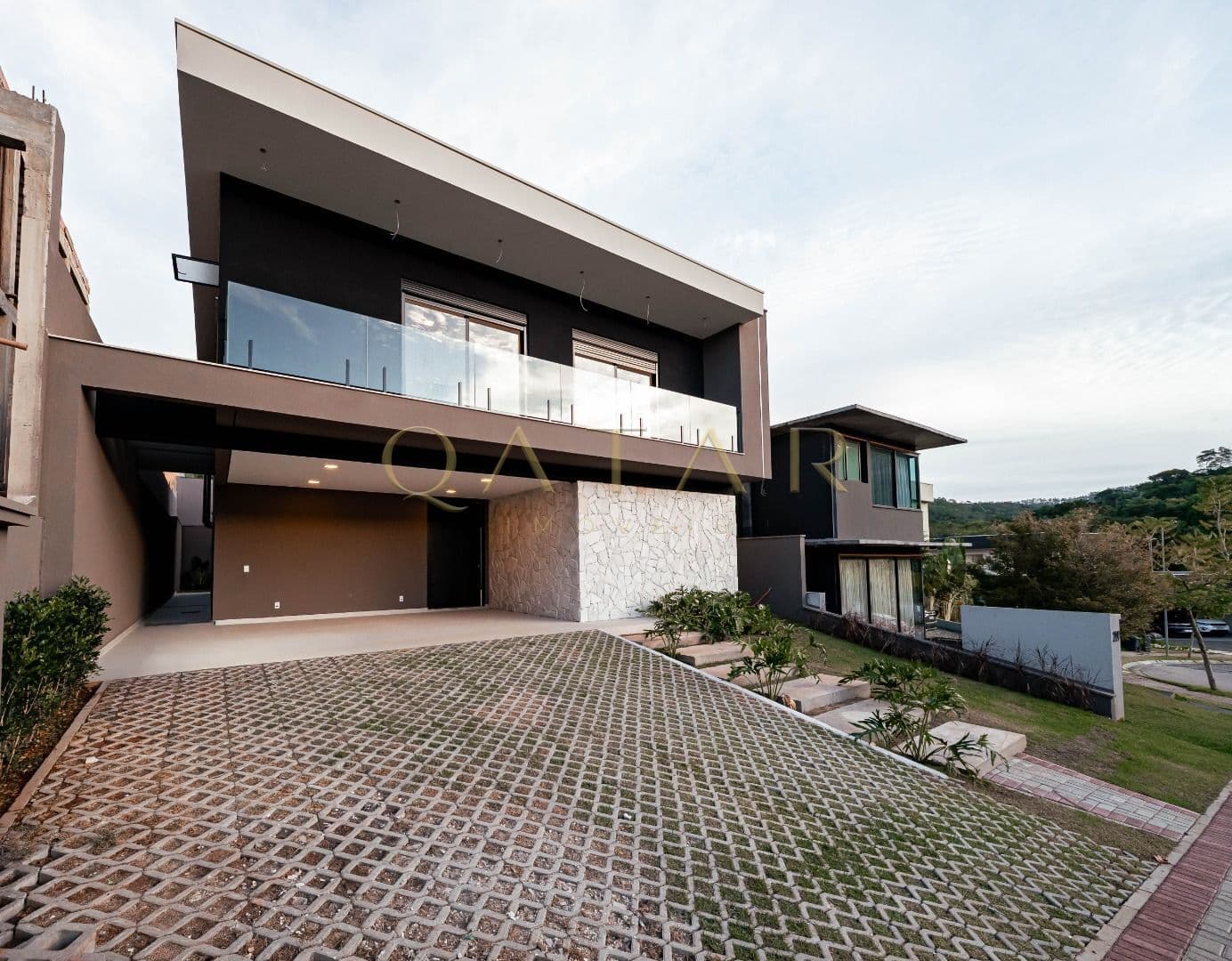 Residencial Itahyê - Casa nova à venda com 334m² | 4 suítes