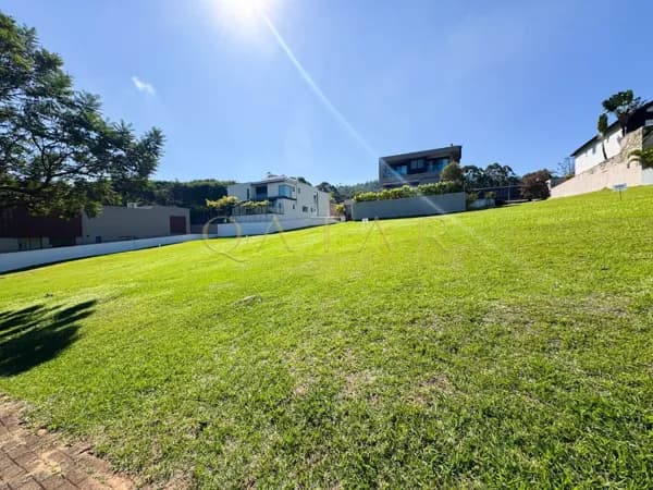 Tamboré 10 - Terreno com 525 m2