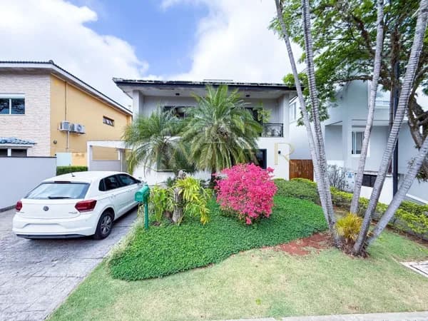 Alphaville 6 - Casa à venda com 341 m² | 4 suítes