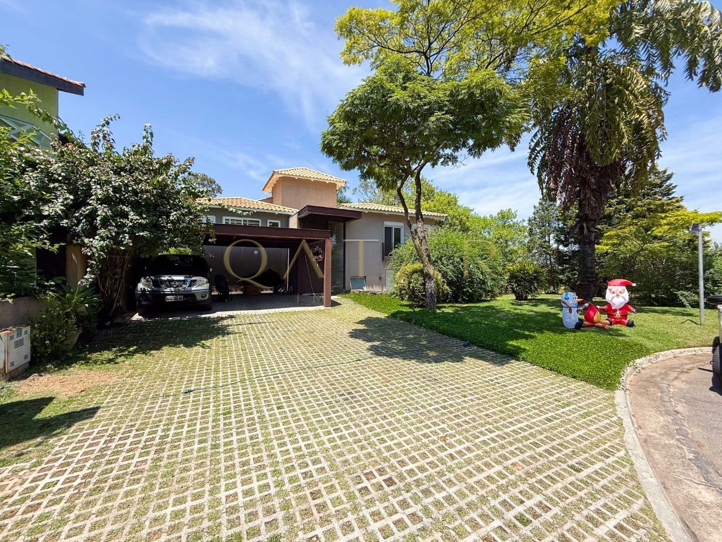 Alphaville 6 - Casa à venda com 340 m² | 3 suítes