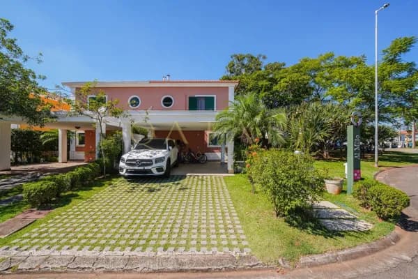 Tamboré 4 - Casa à venda com 180m² | 3 dormitórios
