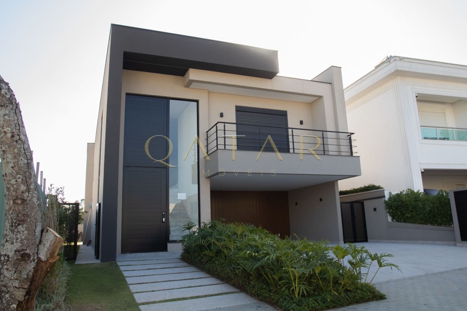 Tamboré 10 - Casa à venda com 434,11 m² | 5 suítes