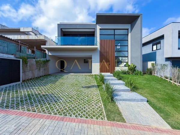Alphaville Itahyê - Casa à venda com 385m² | 4 suítes