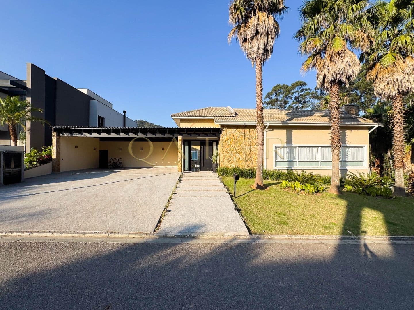 Villa Solaia - Casa à venda e para locação com 1010m² | 5 suítes