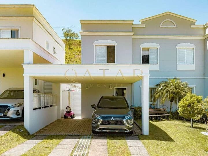 Quintas de Tamboré - Casa à venda com 180m² - 3 dormitórios