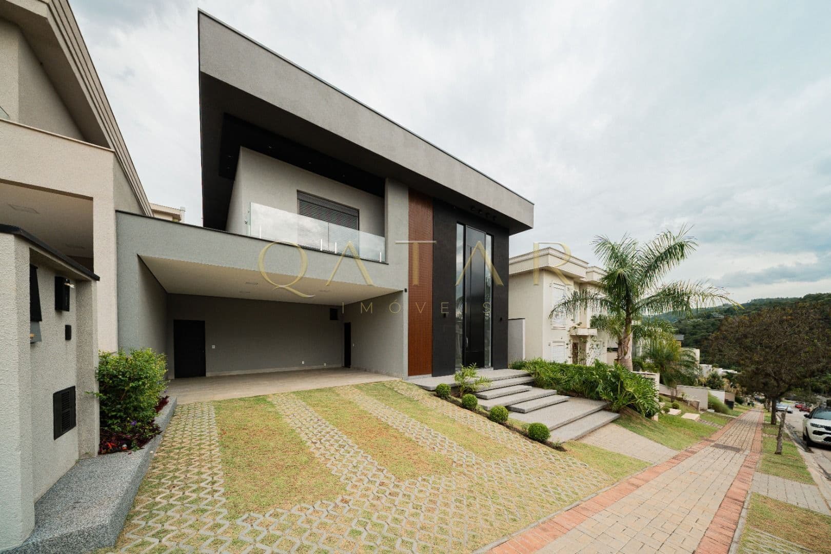 Residencial Itahyê - Casa à venda com 392m² | 5 suítes