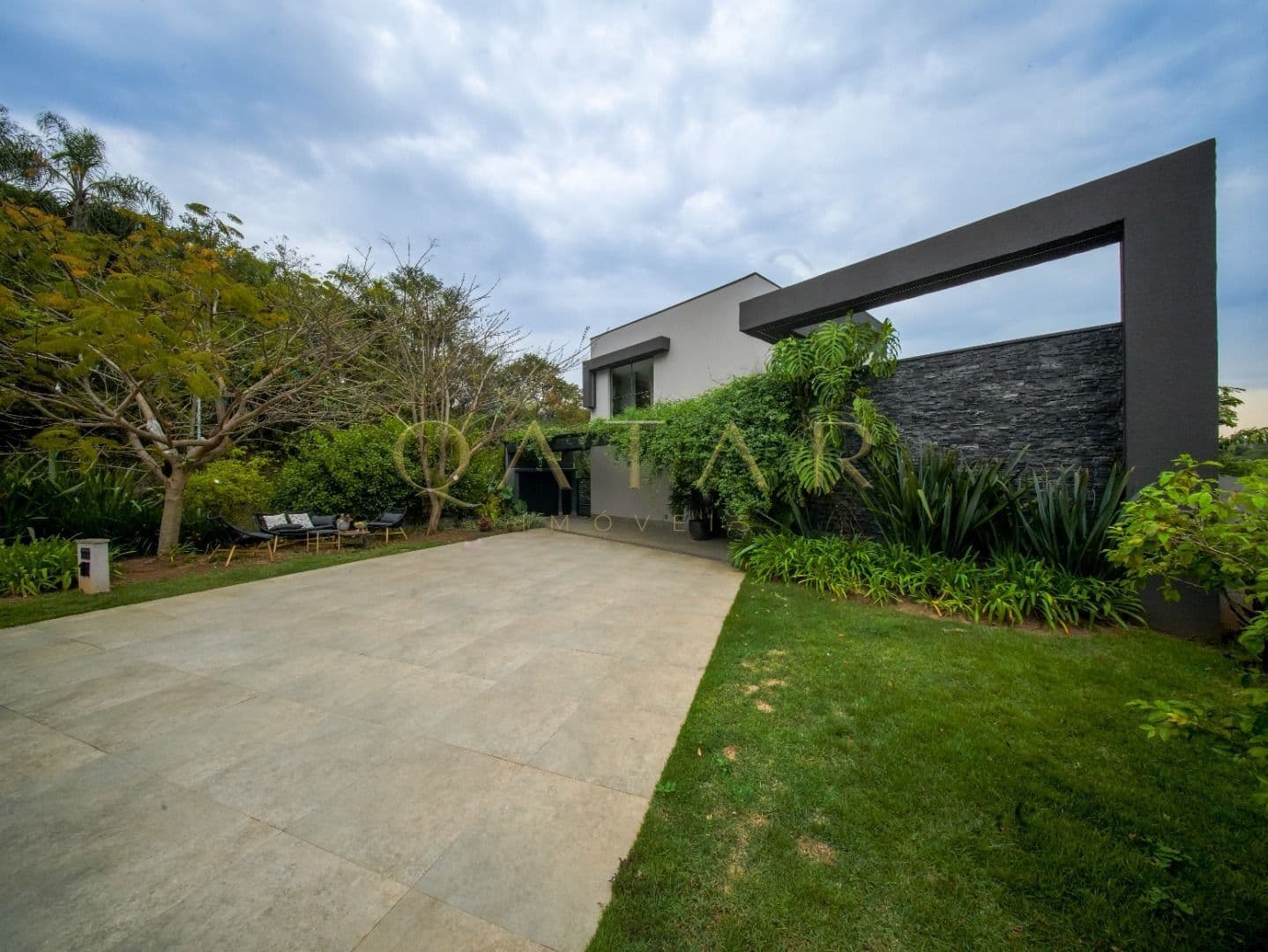 Gênesis 2 - Casa à venda com 688,55 m² | 4 suítes