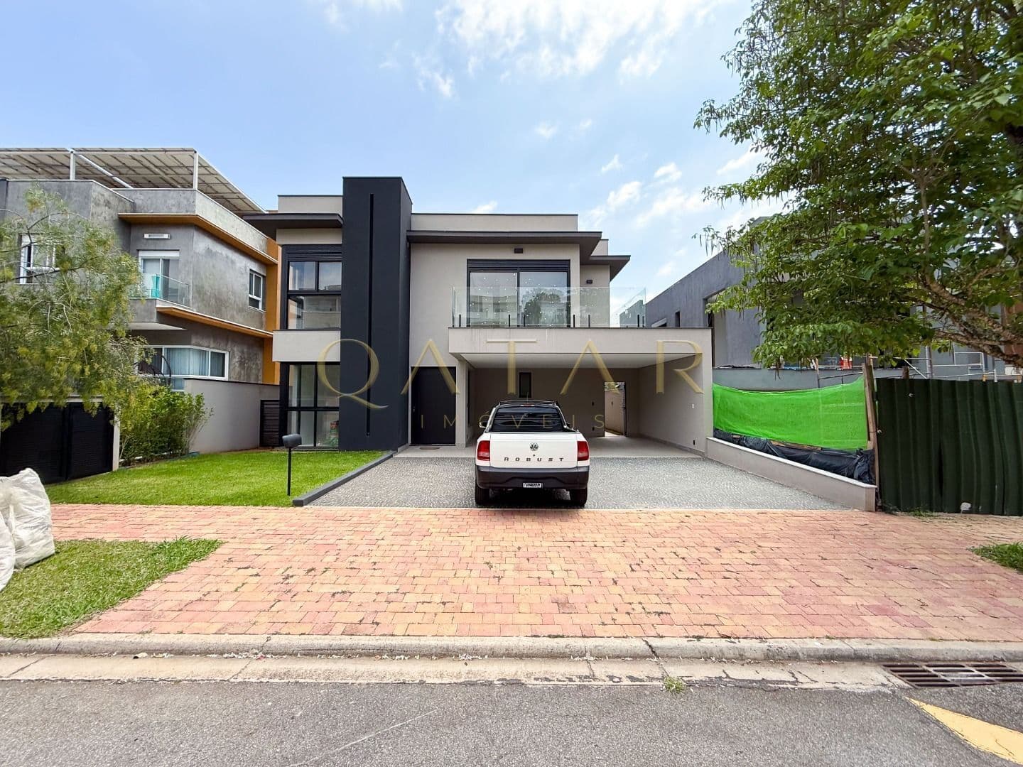 Gênesis 1 - Casa à venda com 368m² | 4 suítes