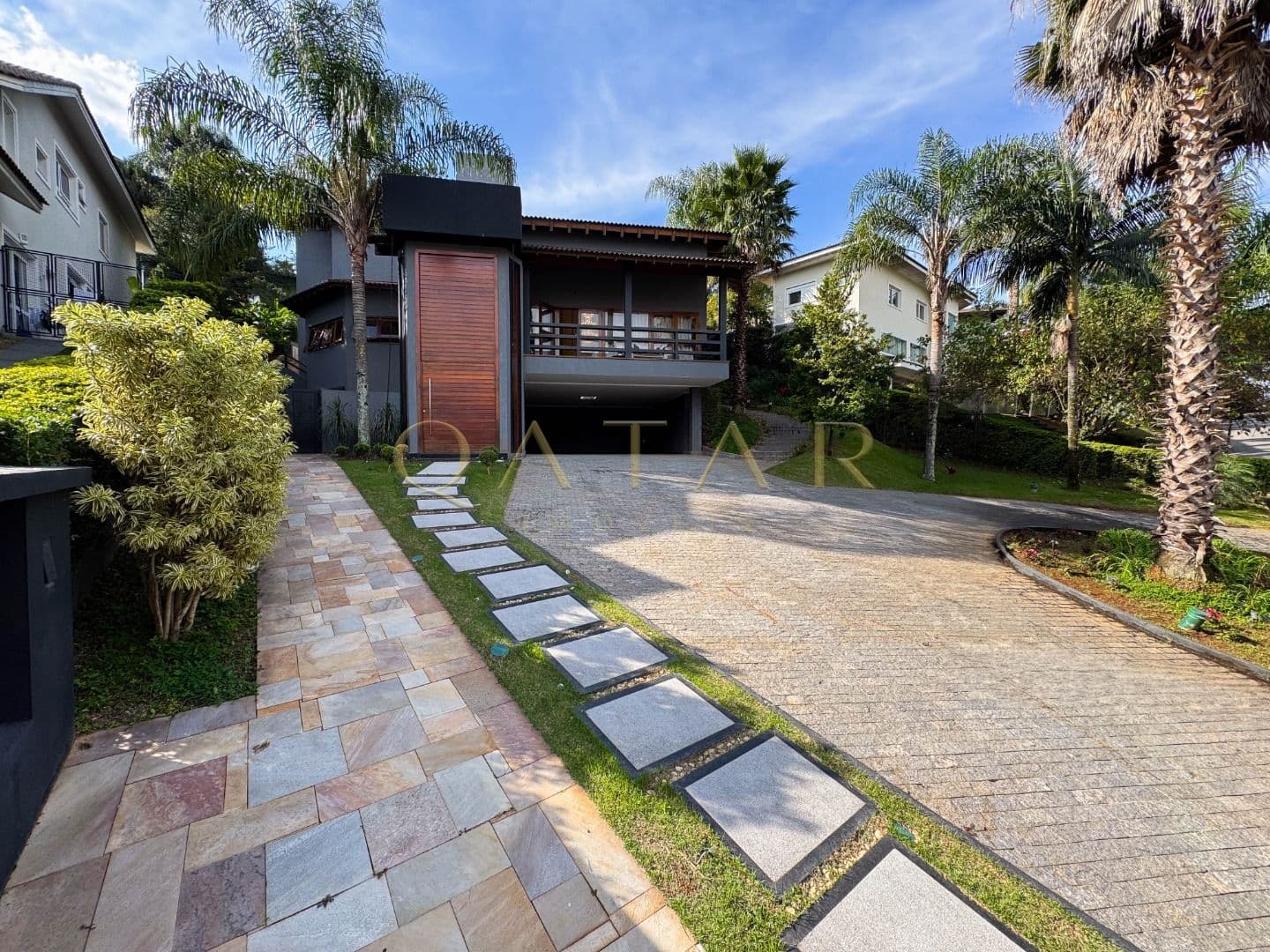 Tamboré 1 - Casa à venda com 1300m² | 4 suítes