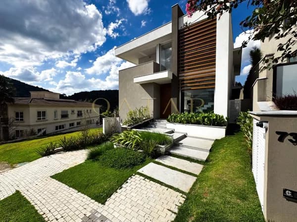 Alphaville Tamboré 10 - Casa à venda com 625,56 m² | 4 suítes