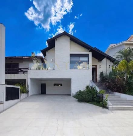 Residencial Alphaville 11 - Casa à venda com 330m² | 4 suítes