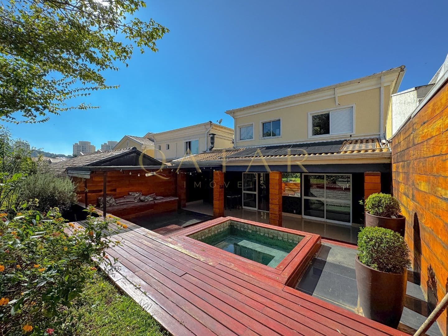 Tambore 7 - Casa à venda com 330 m² | 3 dormitórios