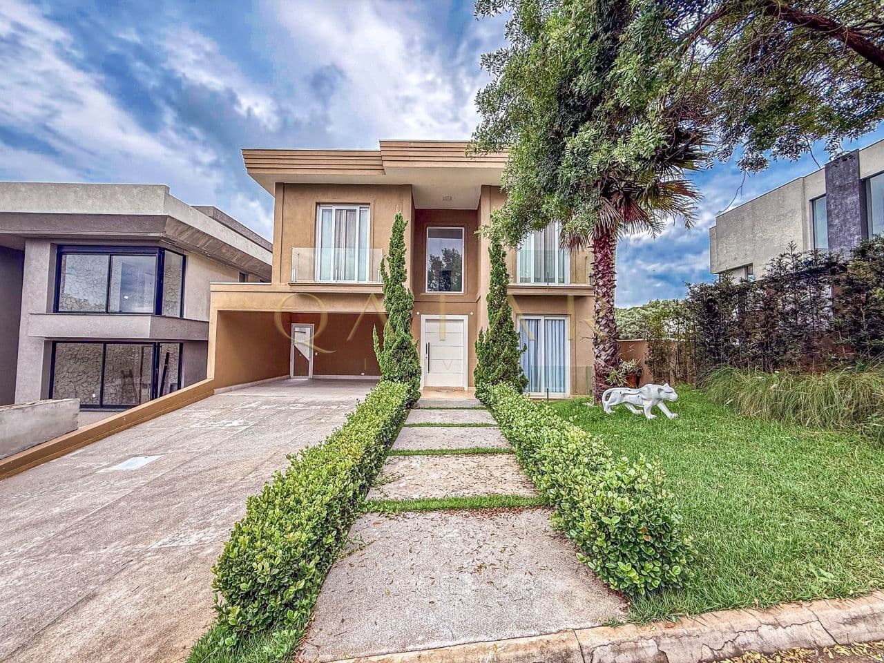 Gênesis 2 - Casa à venda com 590m² | 3 suítes