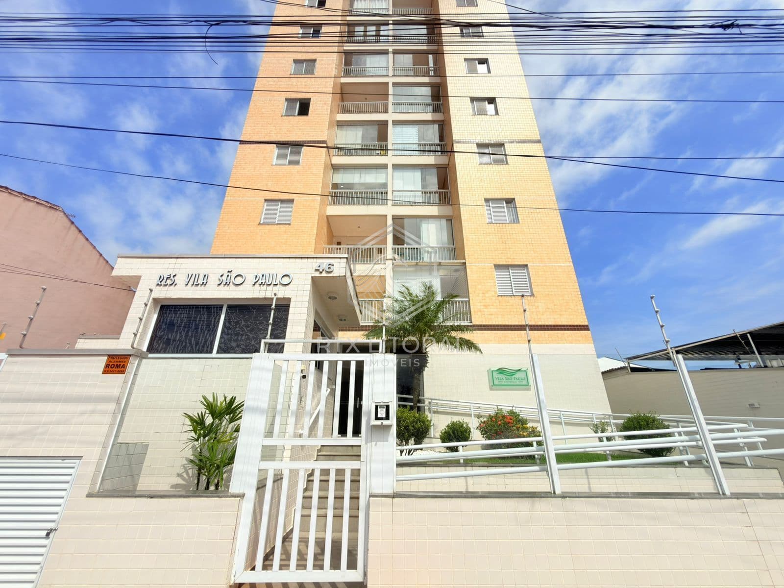 PREÇO DE OCASIÃO: APARTAMENTO COM 2 DORMITÓRIOS E LAZER NO CENTRO