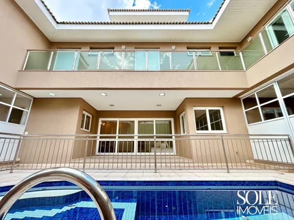 Casa em Condomínio de Alto Padrão à Venda em Jundiaí | 4 Suítes, Piscina, Sauna e Espaço Gourmet