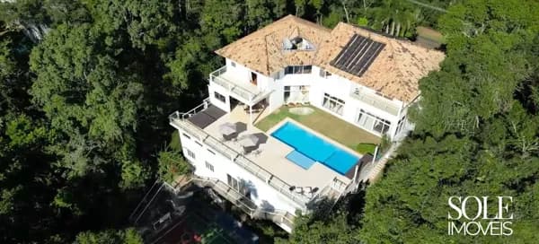 Casa de alto padrão com 986 m² e 4 suítes no Bairro Caxambu – Jundiaí