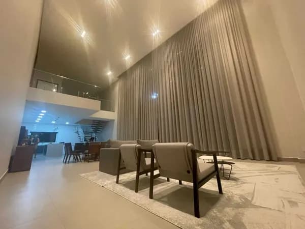Casa de Alto Padrão com Lazer Completo no Portal da Colina