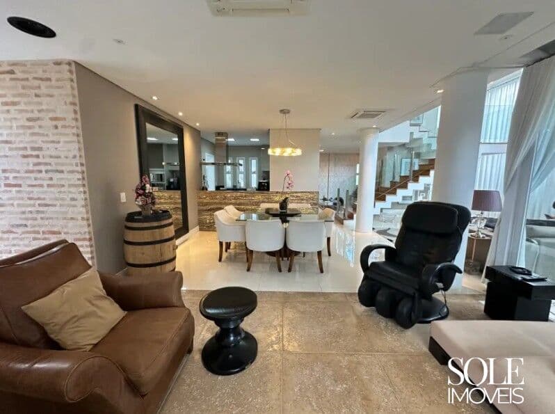 Casa de Alto Padrão no Condomínio Veduta – 450m² • 3 Suítes • 6 Banheiros • R$ 4.800.000