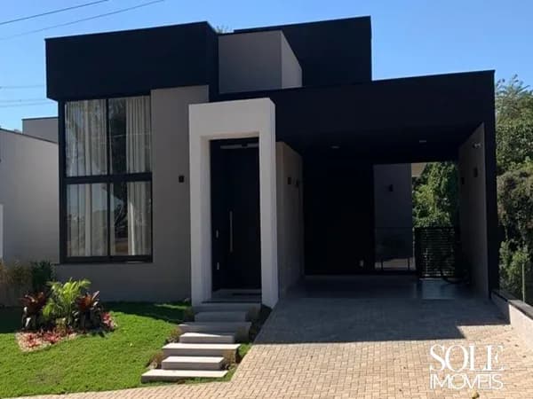 Sobrado de Alto Padrão no Bella Vitta com 260 m², 4 Suítes e Piscina