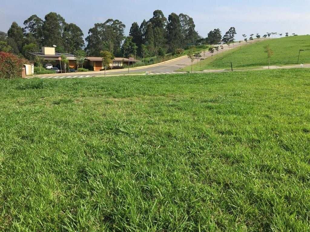 Terreno plano de 1.329m² na parte alta da Fazenda Dona Carolina em Itatiba SP