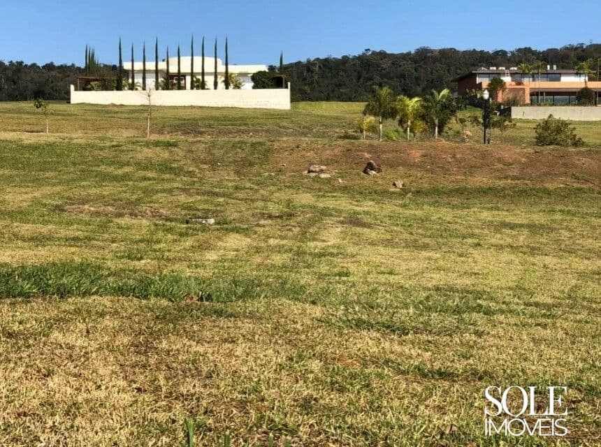 Terreno de 1.482 m² ao lado da área de lazer no Fazenda Serra Azul em Itupeva