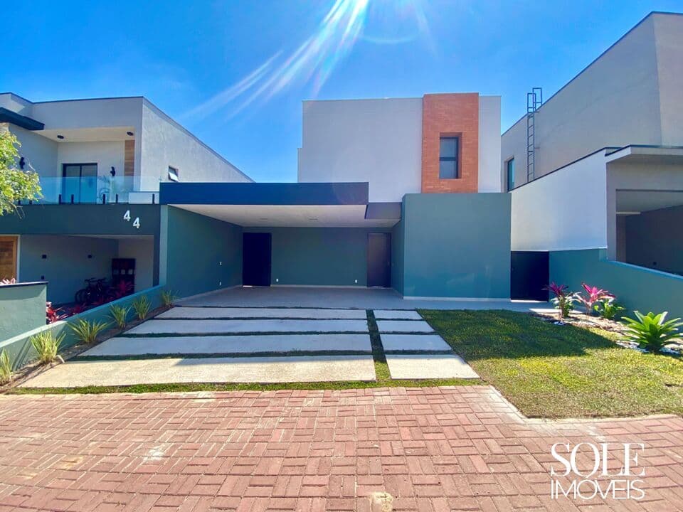 Casa nova com projeto moderno e integração total dos ambientes