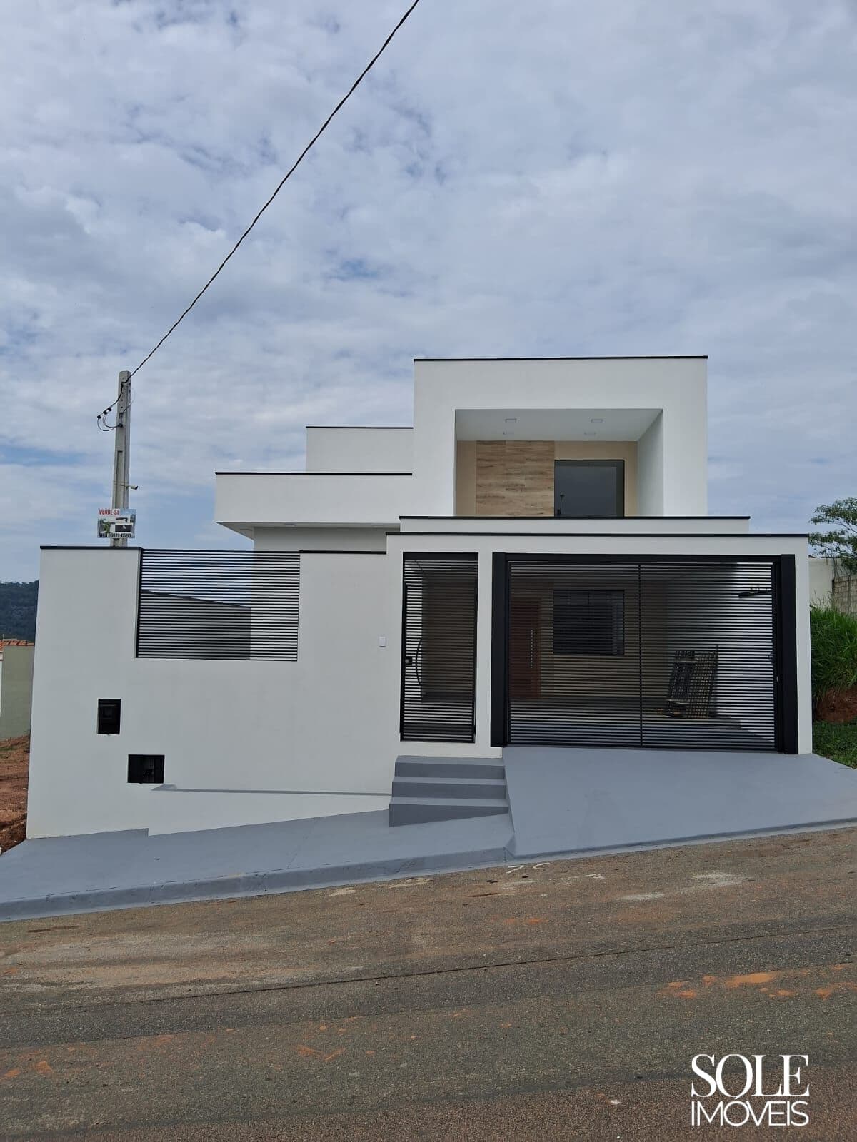 Casa Moderna com Pé-Direito Duplo à Venda no Jardim Pérola | Itupeva