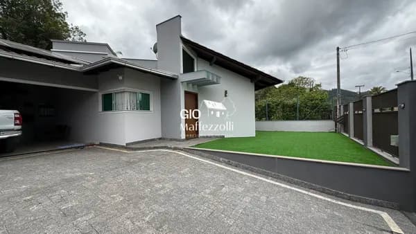 Casa em Schoroeder, Bairro Centro