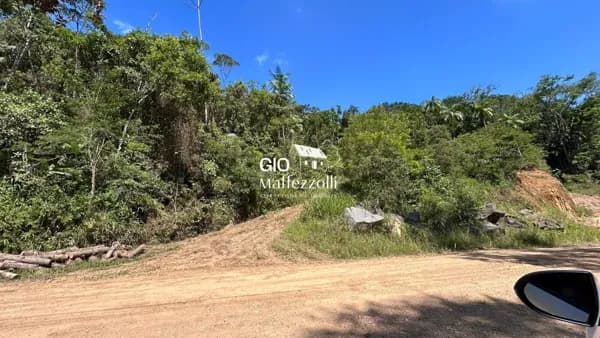 Sítio em Jaraguá do Sul, bairro Rio Cerro II.