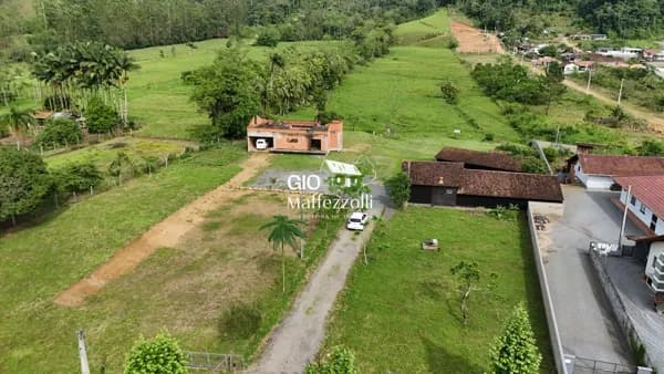 Sítio em Jaraguá do Sul, bairro Rio da Luz.