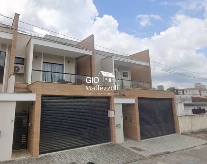 Sobrado Geminado em Jaraguá do Sul, bairro Vila Baependi