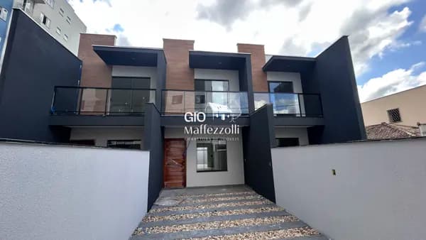 Sobrado Geminado em Jaraguá do Sul, bairro Jaraguá Esquerdo