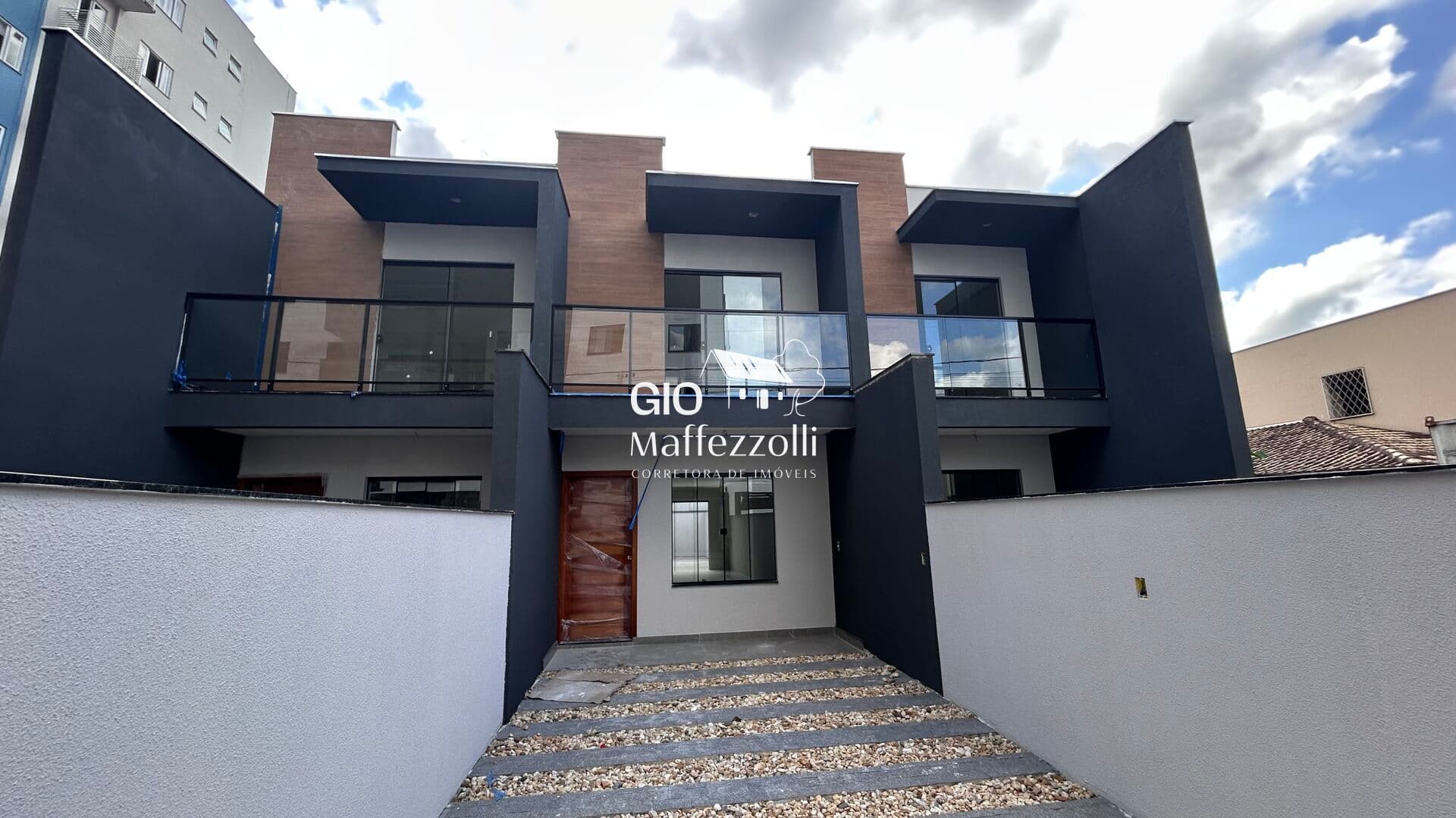 Sobrado Geminado em Jaraguá do Sul, bairro Jaraguá Esquerdo