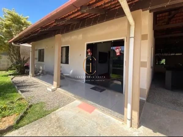 Casa à Venda no Centro de Ascurra