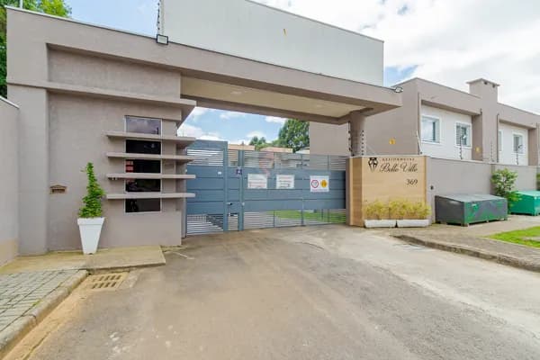 Sobrado em condomínio fechado, 3 quartos,1 suíte no Campo Comprido, Curitiba/PR