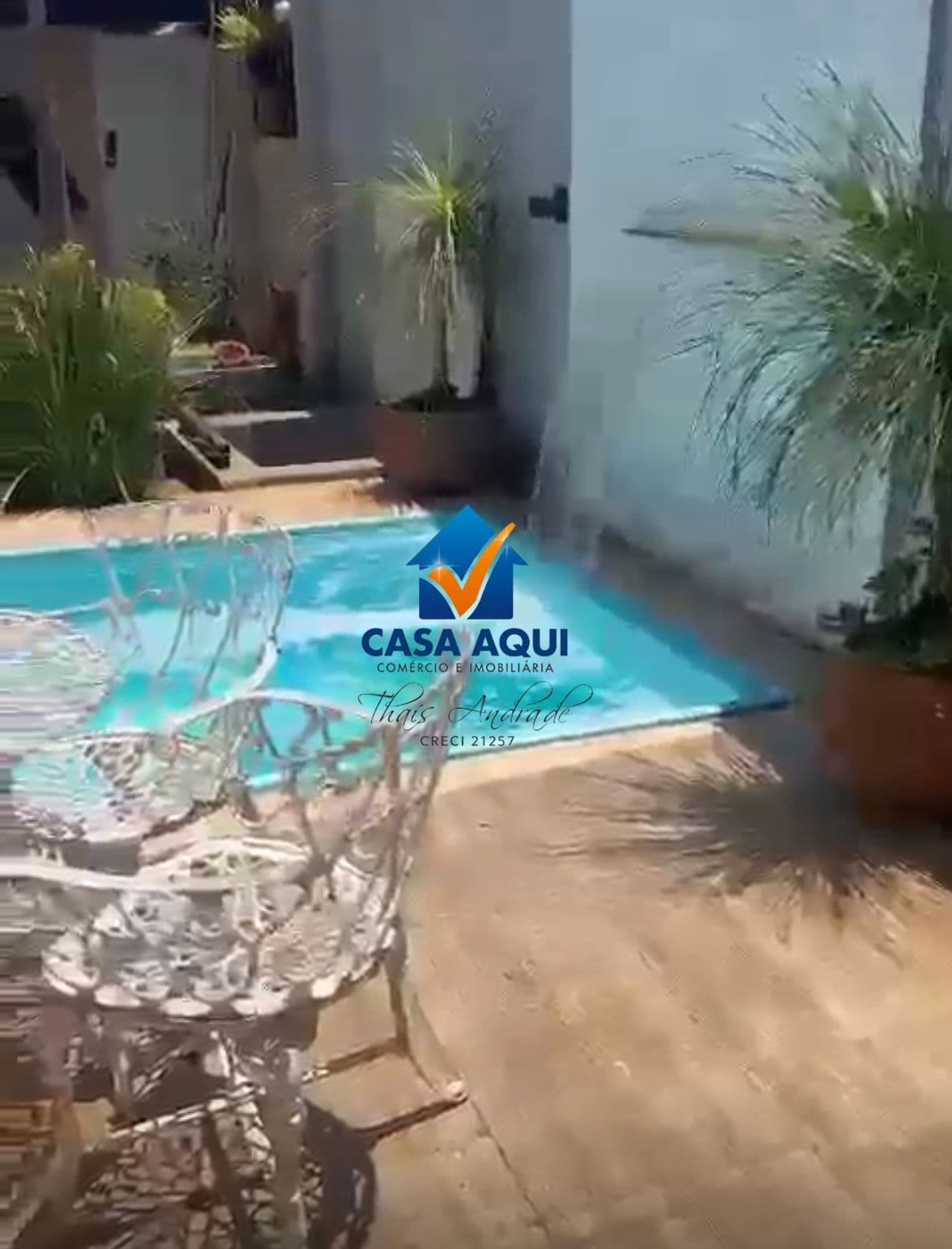 Casa centro de Jaciara com sala comercial na frente