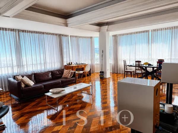 Apartamento Duplex Reformado em Copacabana Posto 6 | 344 m² | 5 Quartos | Vista Panorâmica | 1 Vaga