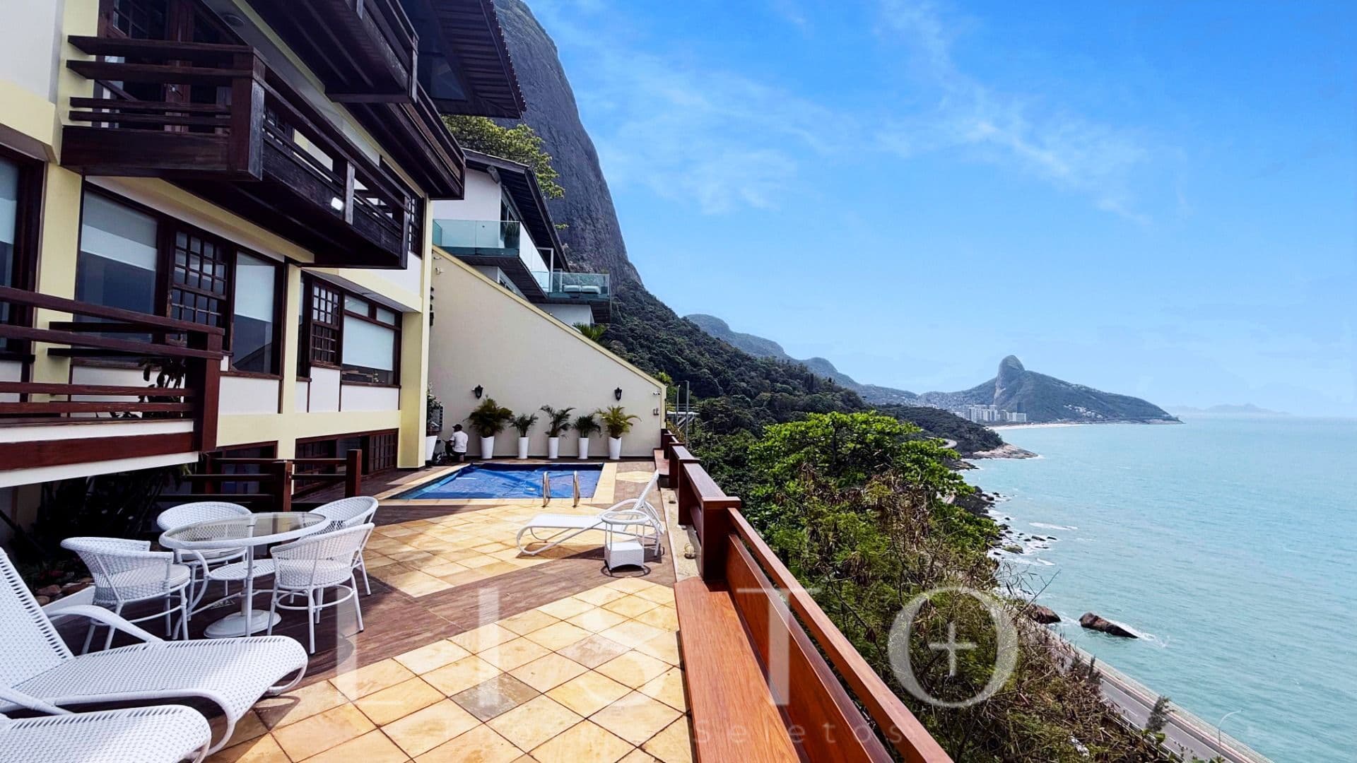 Casa no Joá com Vista Panorâmica para o Mar e Pedra da Gávea 4 quartos à venda, 522 m² por R$ 11.290.000