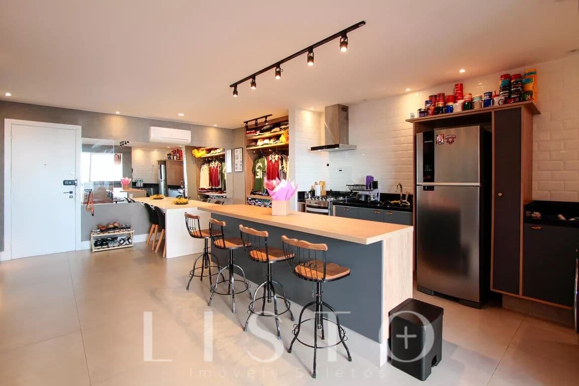 Apartamento Reformado e Mobiliado na Barra da Tijuca | 62 m² | 1 Suíte | 1 Vaga | Condomínio com Lazer