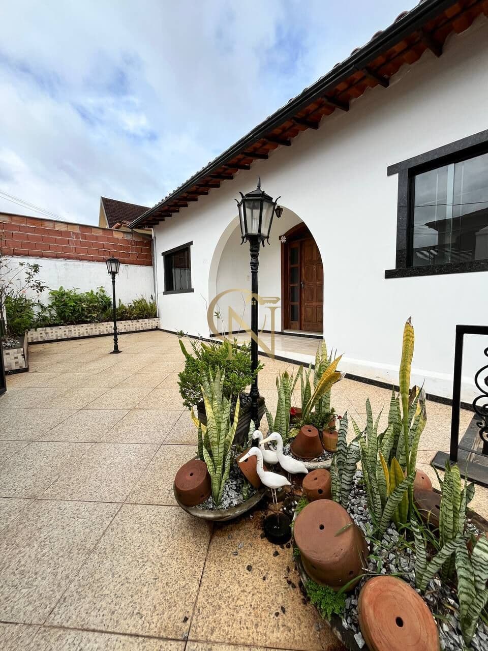 Casa de Alto Padrão – Bairro Aclimação | 300 m²