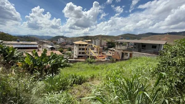 Lote/Terreno em João Monlevade - Ipiranga