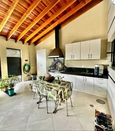 Casa em Indaiatuba - Jardim Veneza