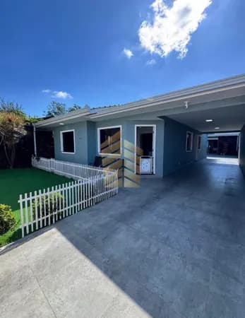 Casa em Ponta Grossa - Uvaranas
