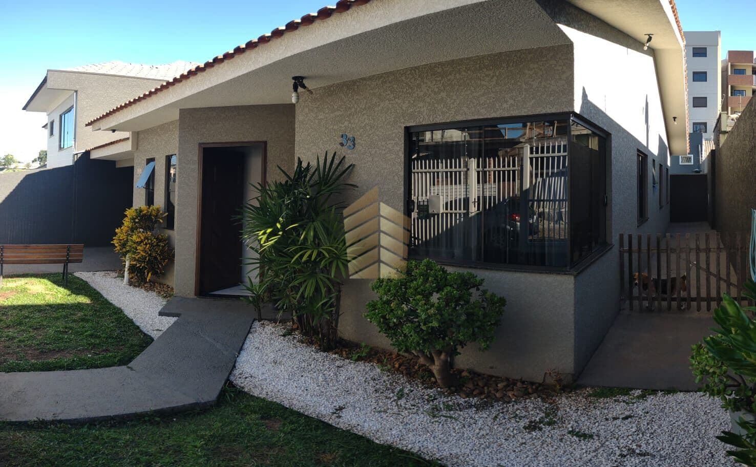 Casa em Ponta Grossa - Oficinas