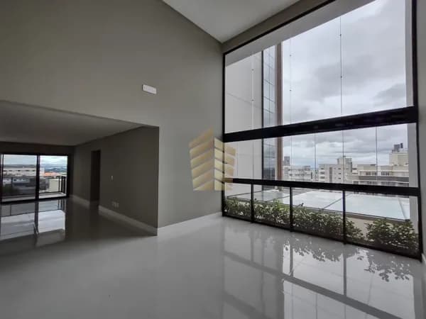 Apartamento Alto Padrão no Estrela