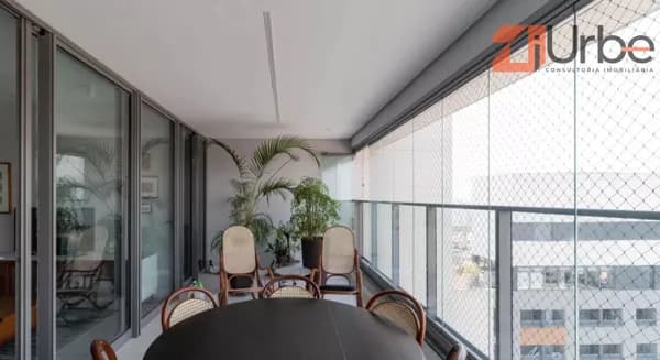 Lindíssimo apartamento à venda no Alto de Pinheiros 180m², 2 vagas com vista para o Parque Villa Lobos